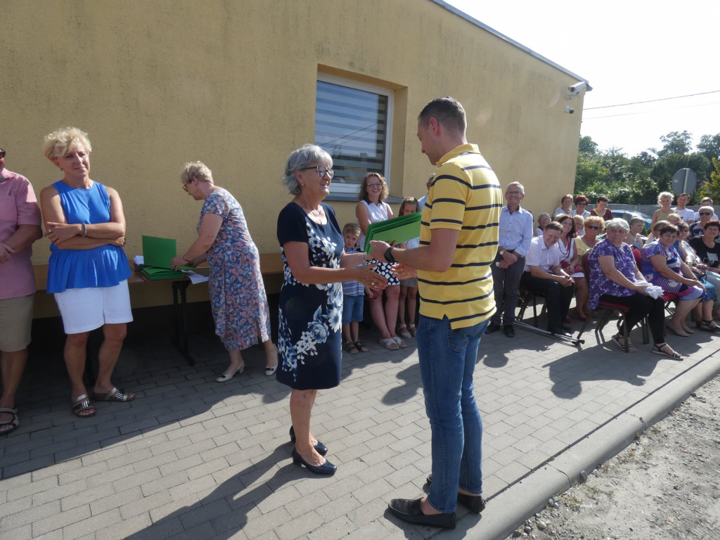 Figura Matki Bożej w Witaszycach po renowacji