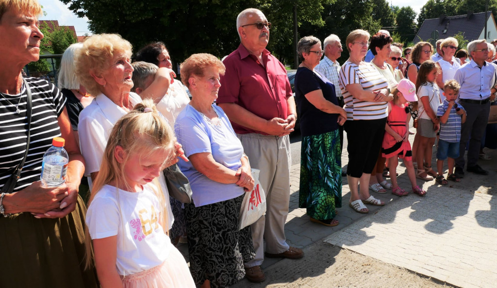Figura Matki Bożej w Witaszycach po renowacji
