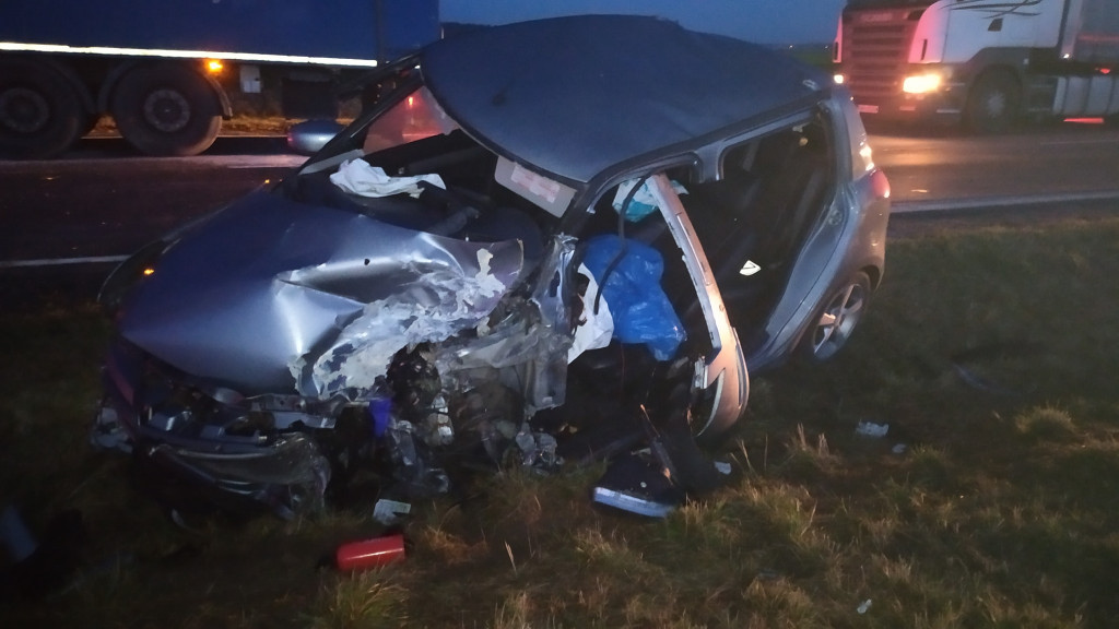 Trzy rozbite samochody między Klęką a Wolicą Pustą