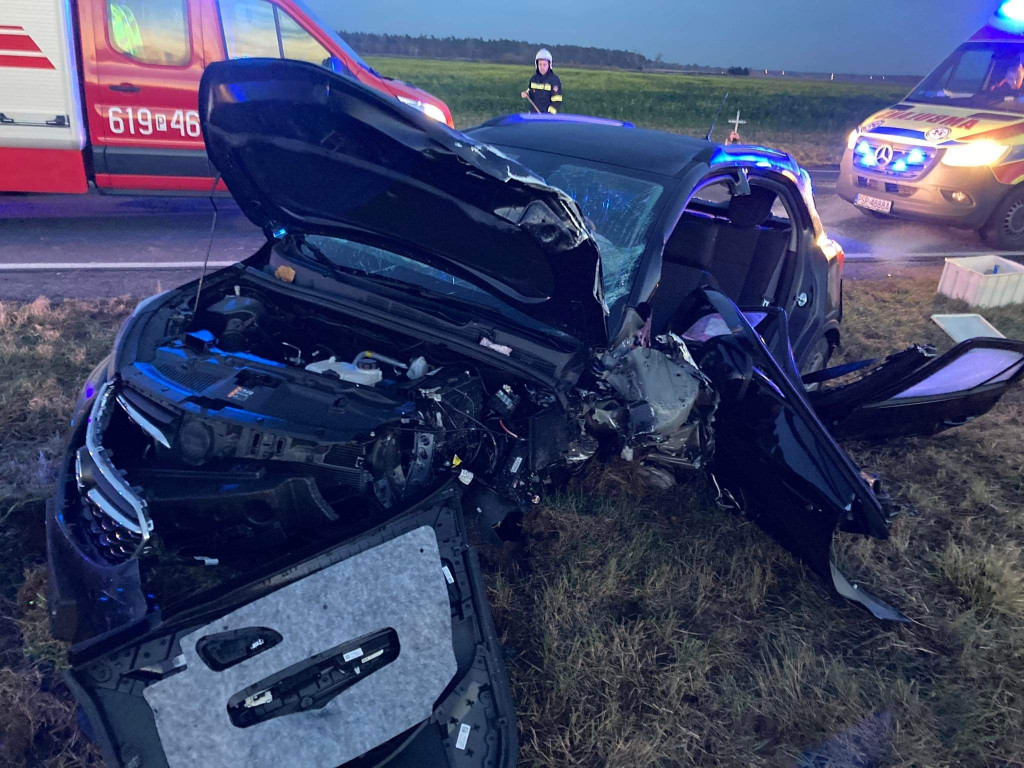 Trzy rozbite samochody między Klęką a Wolicą Pustą