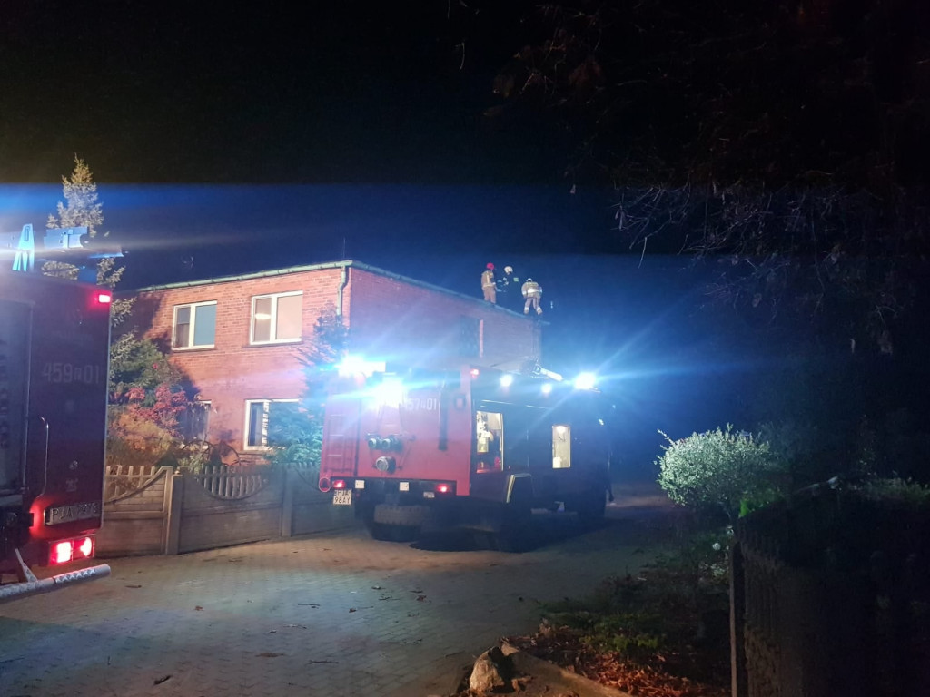 Łobzowiec. Pożar sadzy w przewodzie kominowym