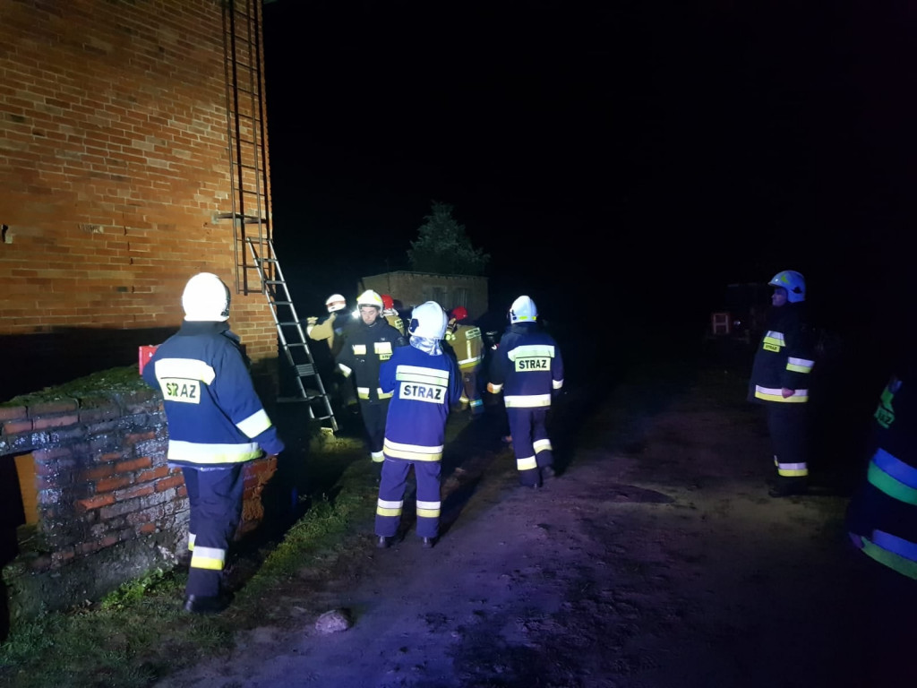 Łobzowiec. Pożar sadzy w przewodzie kominowym