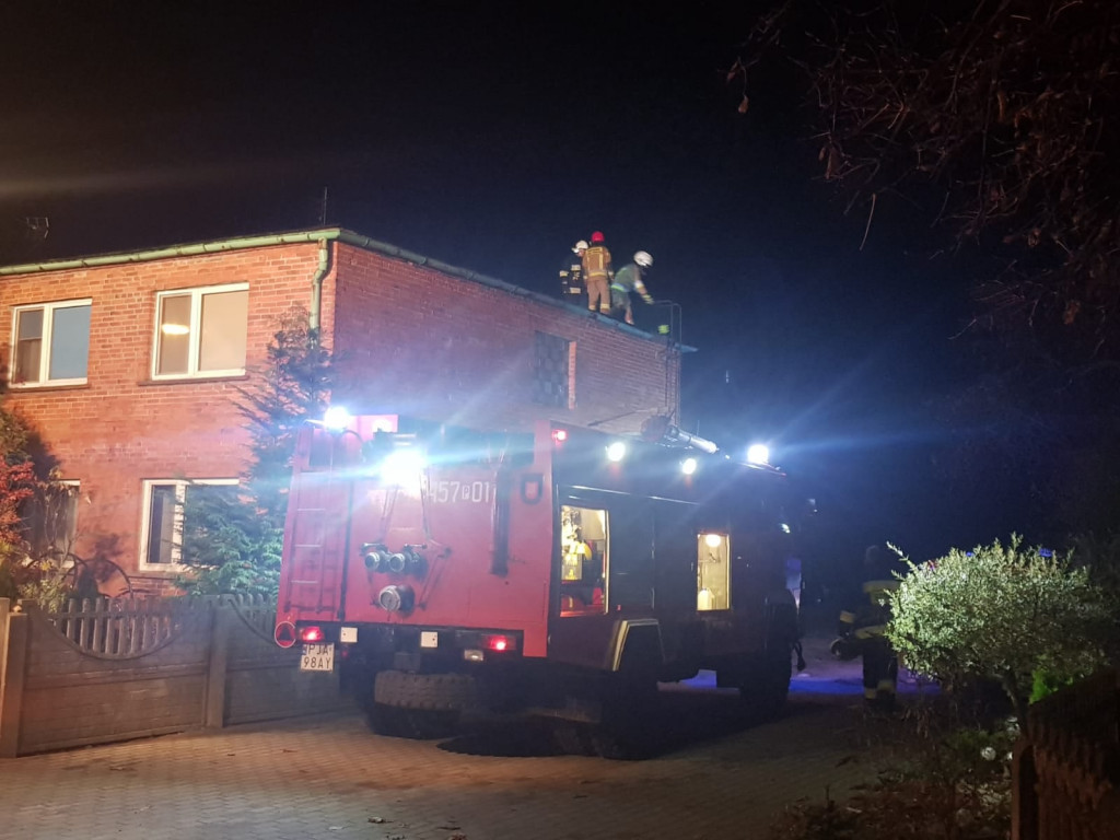 Łobzowiec. Pożar sadzy w przewodzie kominowym