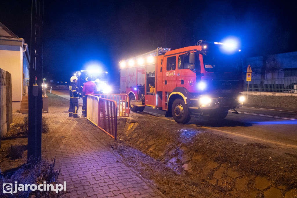 Klęka. Pożar sadzy w kominie