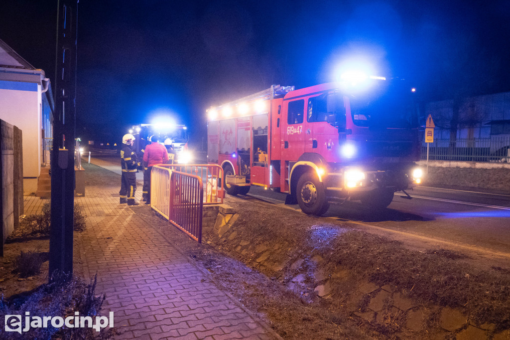 Klęka. Pożar sadzy w kominie
