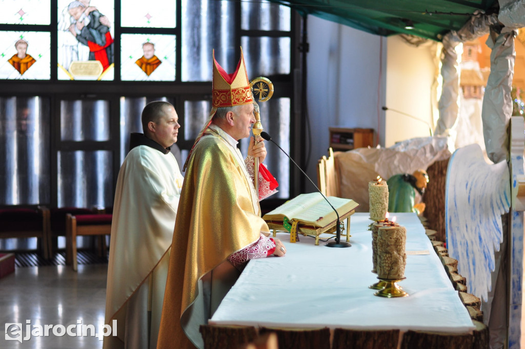 Żywy żłóbek i jasełka u jarocińskich franciszkanów