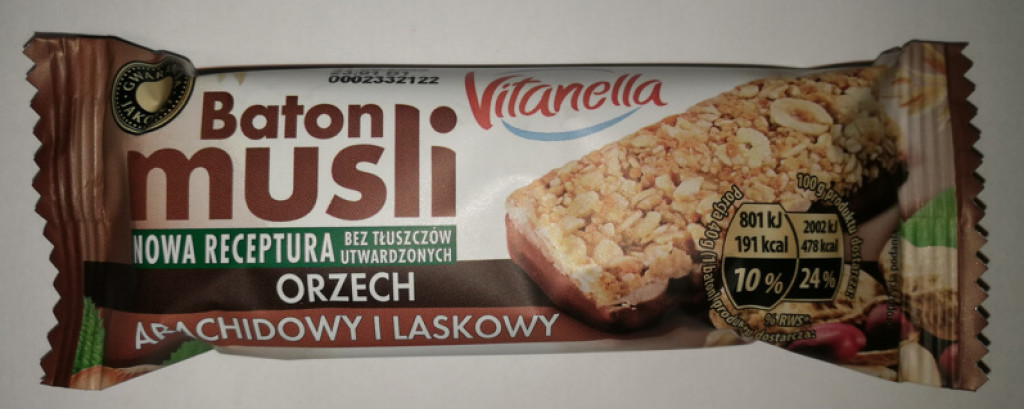 Szkło w części batonów firmy Bakalland S.A.