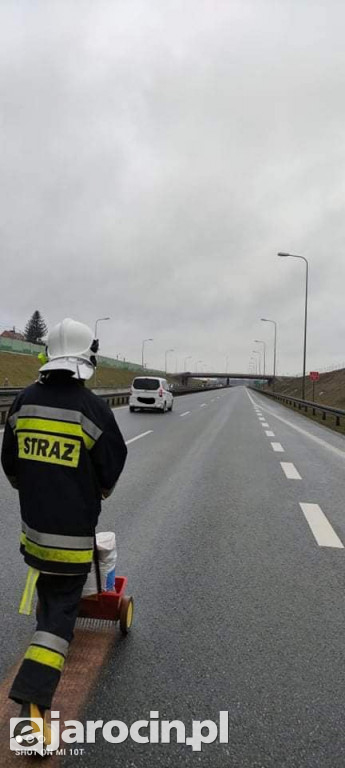 Plama oleju od Goliny do Mieszkowa