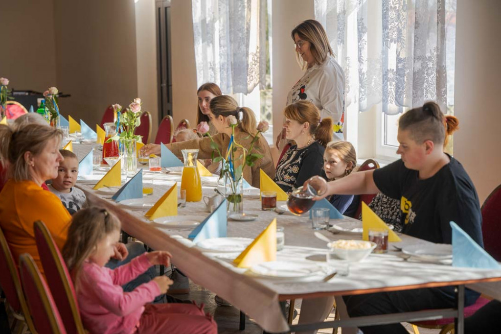 Niedzielny obiad z uchodźcami