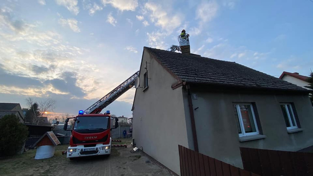 Wilkowyja. Pożar sadzy w kominie