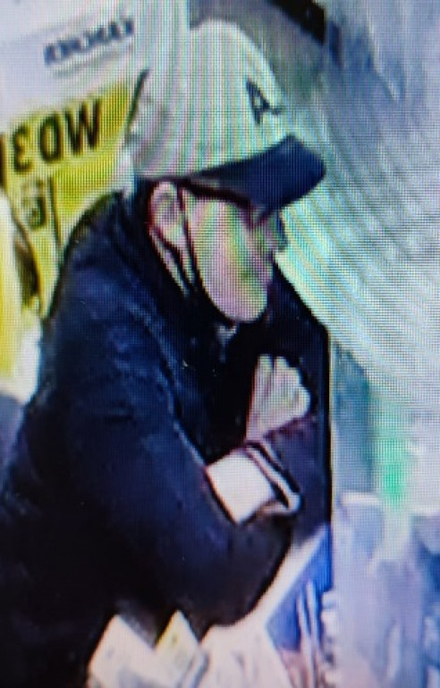 Rozpoznajesz tego mężczyznę? Skontaktuj się z policjantami