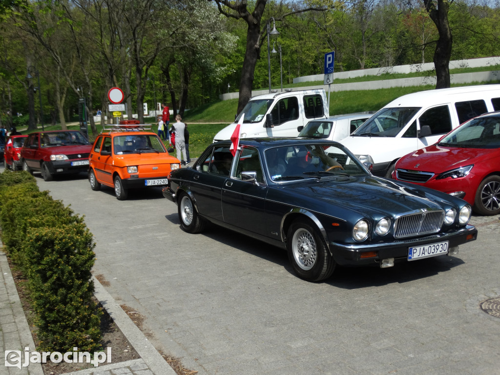 Parada samochodów ulicami Jarocina