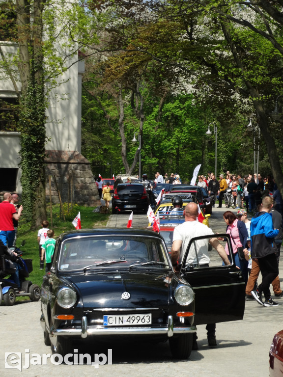 Parada samochodów ulicami Jarocina