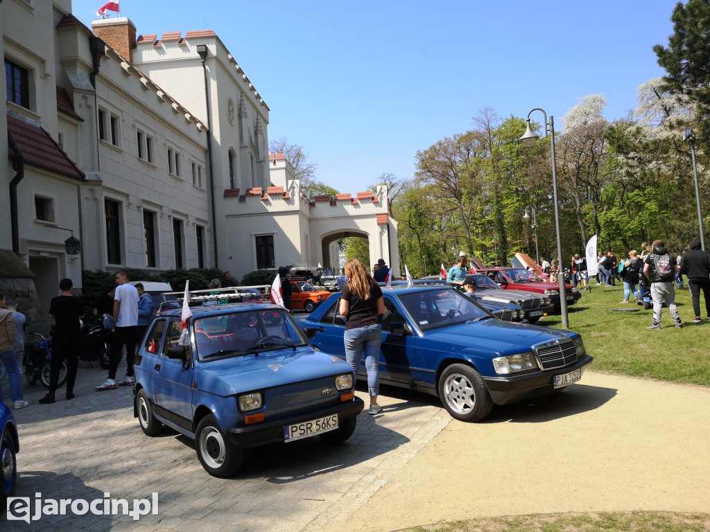 Parada samochodów ulicami Jarocina