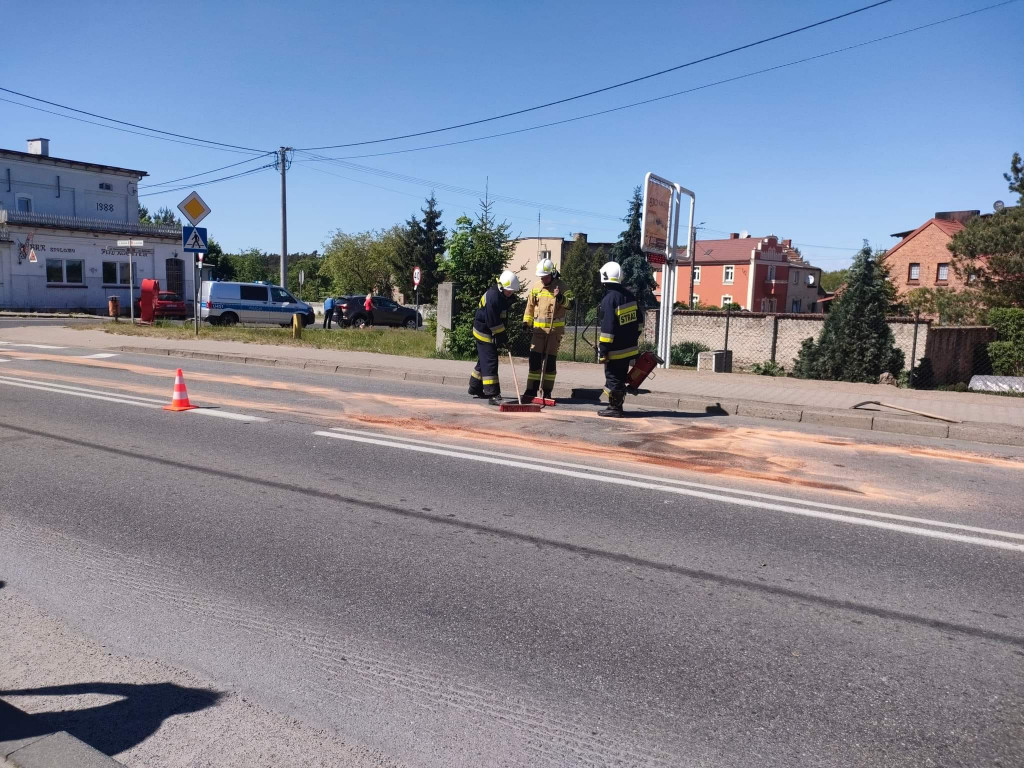 Kolizja na drodze krajowej w Górze
