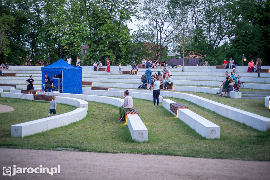 Streetworking w Jarocinie - kino plenerowe