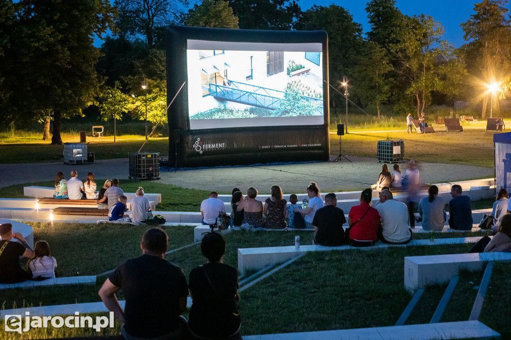 Streetworking w Jarocinie - kino plenerowe