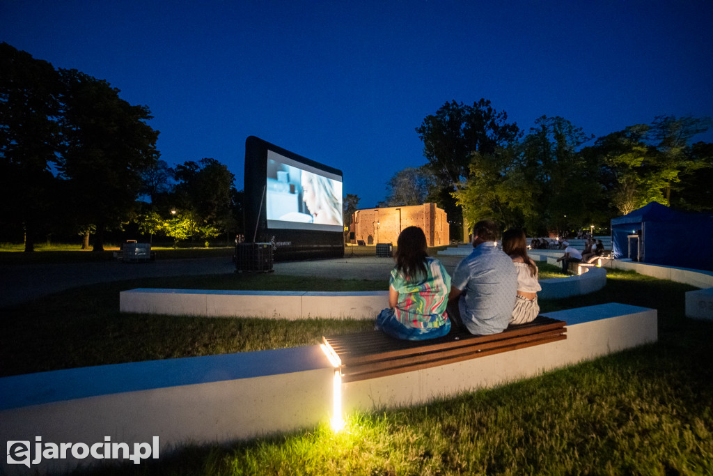 Streetworking w Jarocinie - kino plenerowe