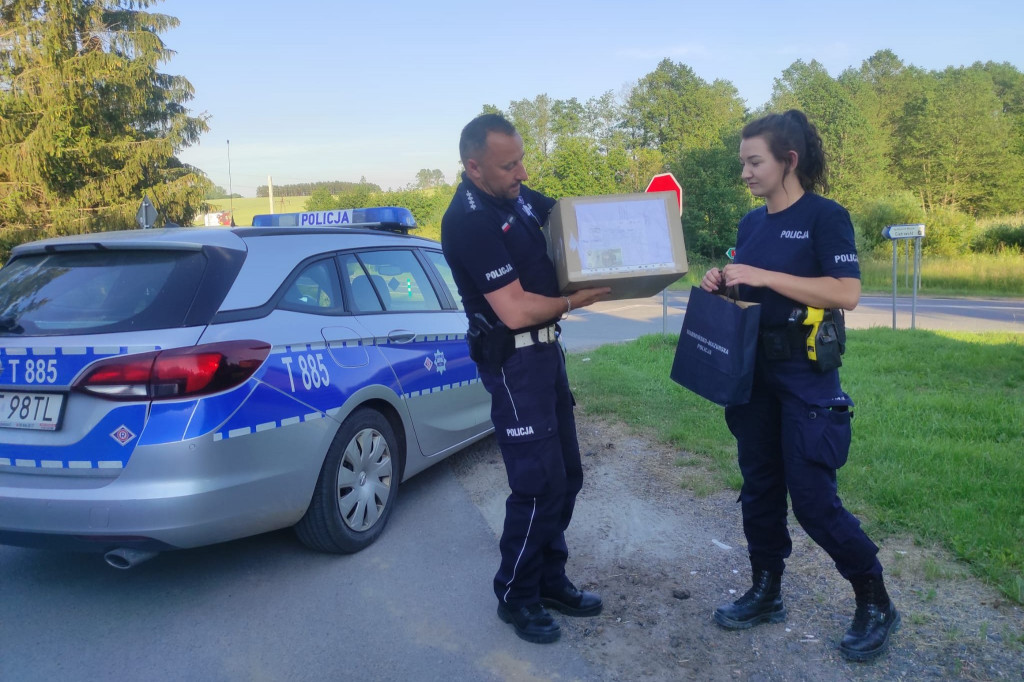 Policyjna akcja kurierska