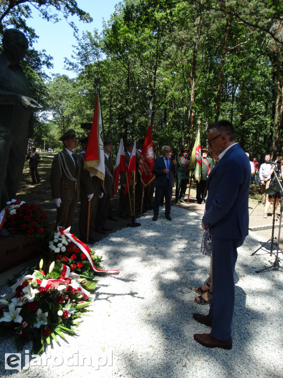 Odsłonięcie pomnika prof. Szyszko w Jarocinie