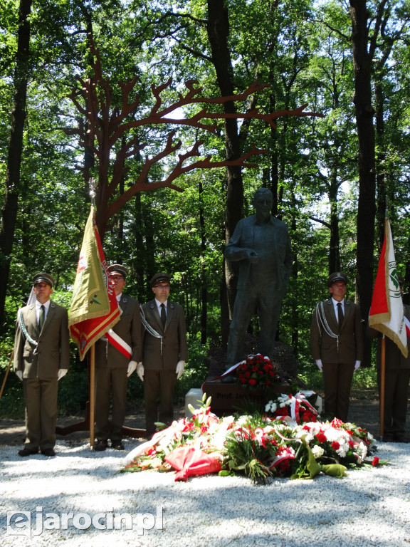 Odsłonięcie pomnika prof. Szyszko w Jarocinie