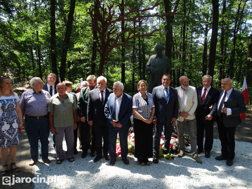 Odsłonięcie pomnika prof. Szyszko w Jarocinie