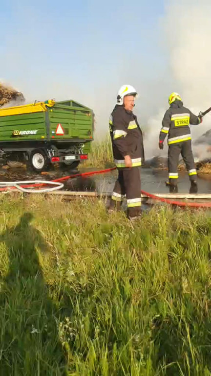 Pożar bel słomy w Łuszczanowie