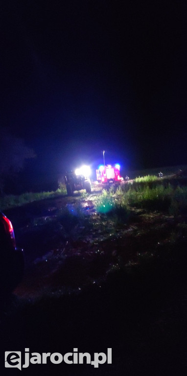 Żerków. Pożar na polu w Brzostkowie