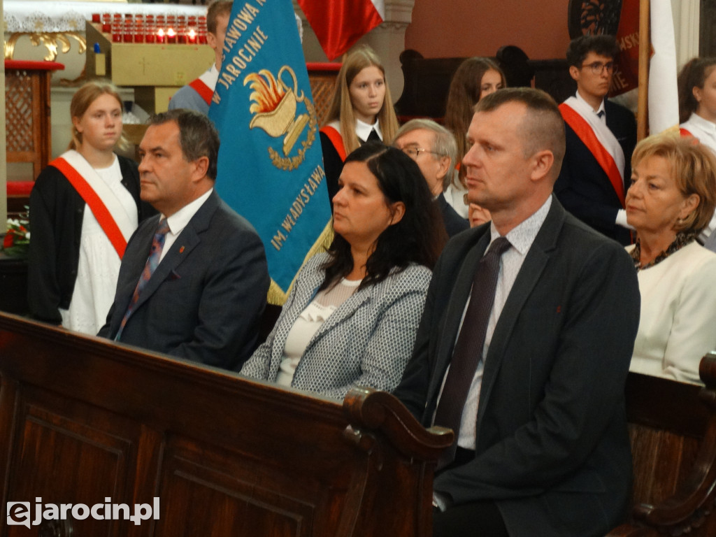 Odsłonięcie pamiątkowej tablicy na murze kościoła pw. św. Marcina
