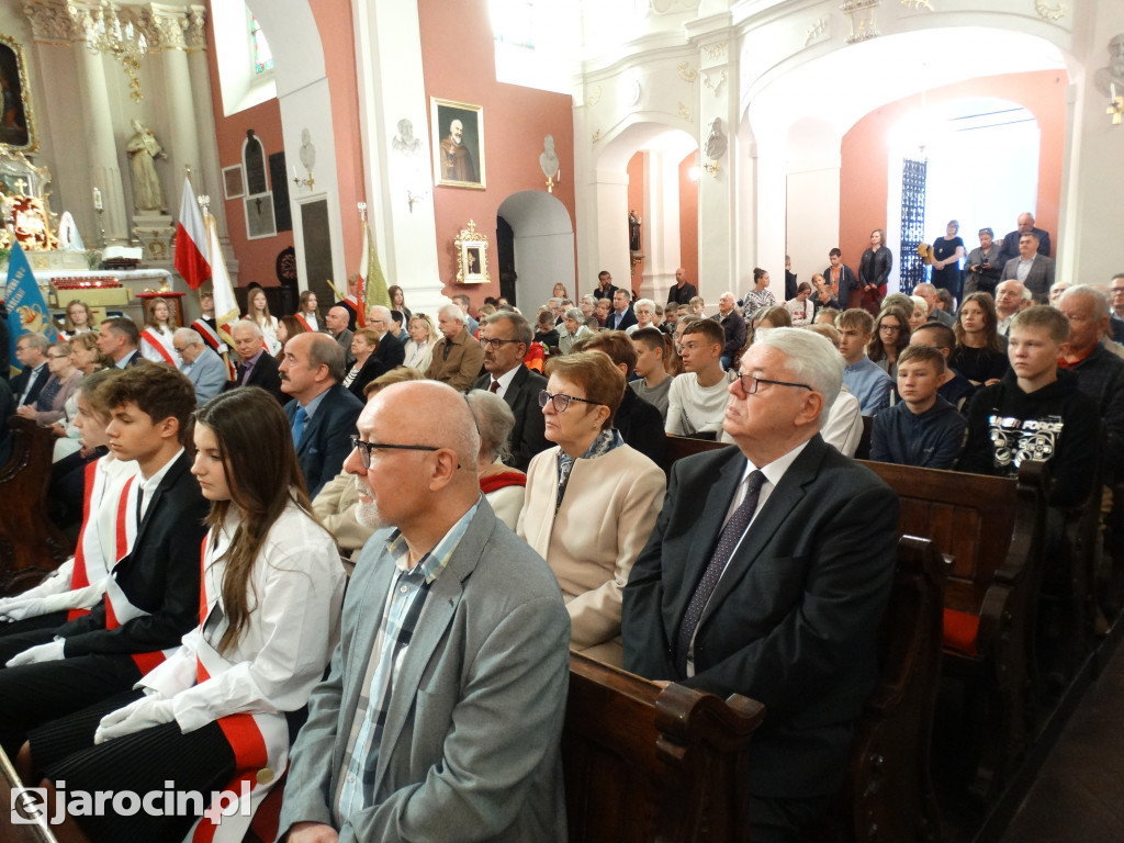 Odsłonięcie pamiątkowej tablicy na murze kościoła pw. św. Marcina