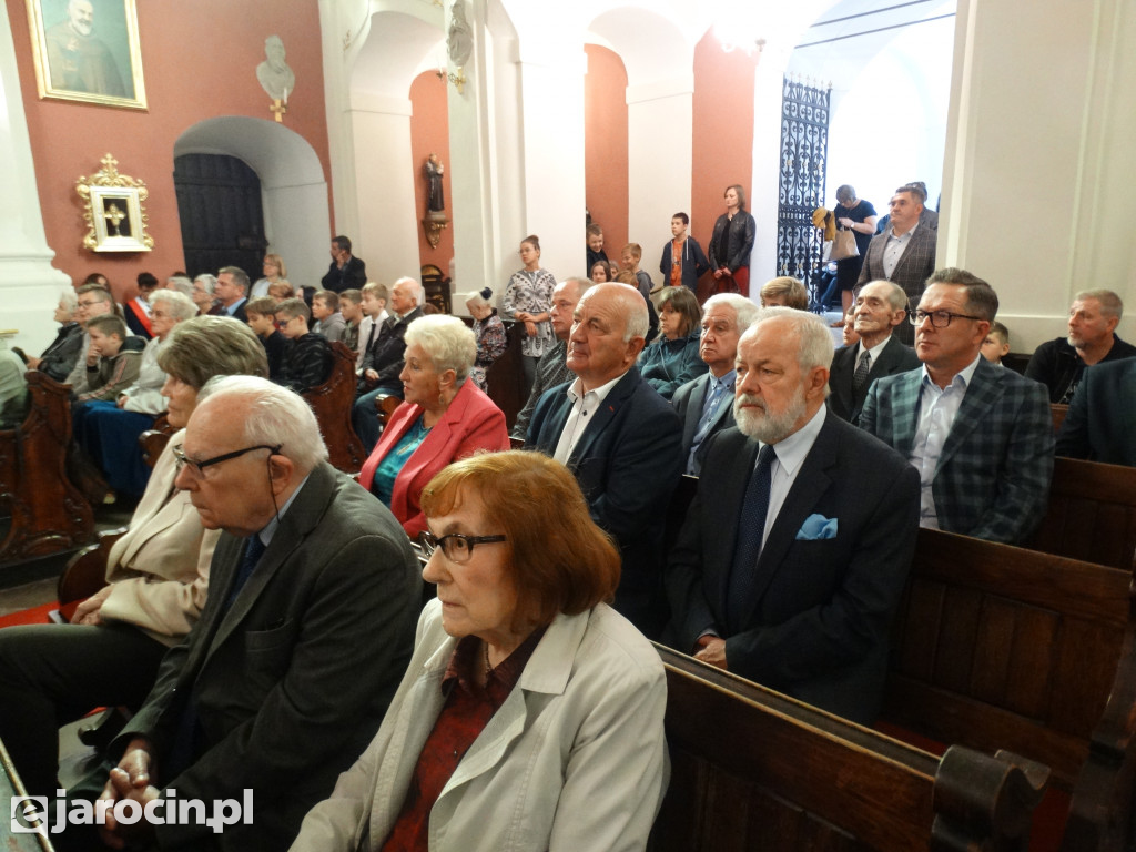 Odsłonięcie pamiątkowej tablicy na murze kościoła pw. św. Marcina