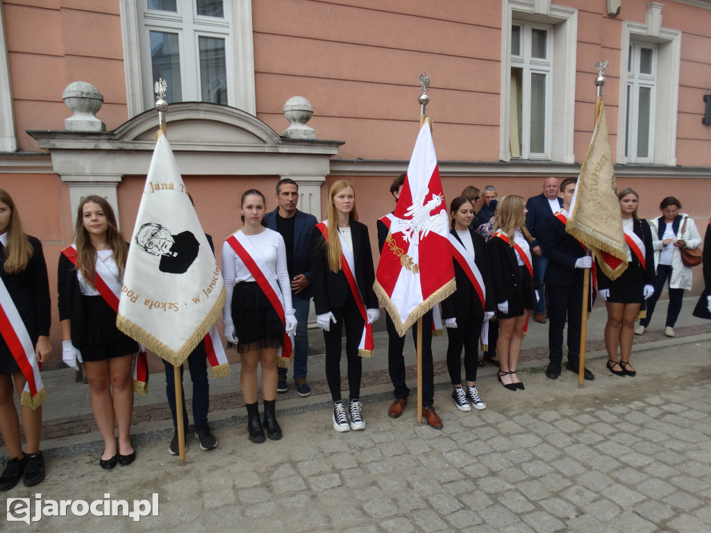 Odsłonięcie pamiątkowej tablicy na murze kościoła pw. św. Marcina
