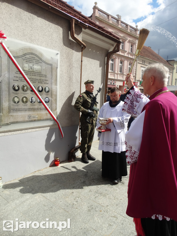 Odsłonięcie pamiątkowej tablicy na murze kościoła pw. św. Marcina