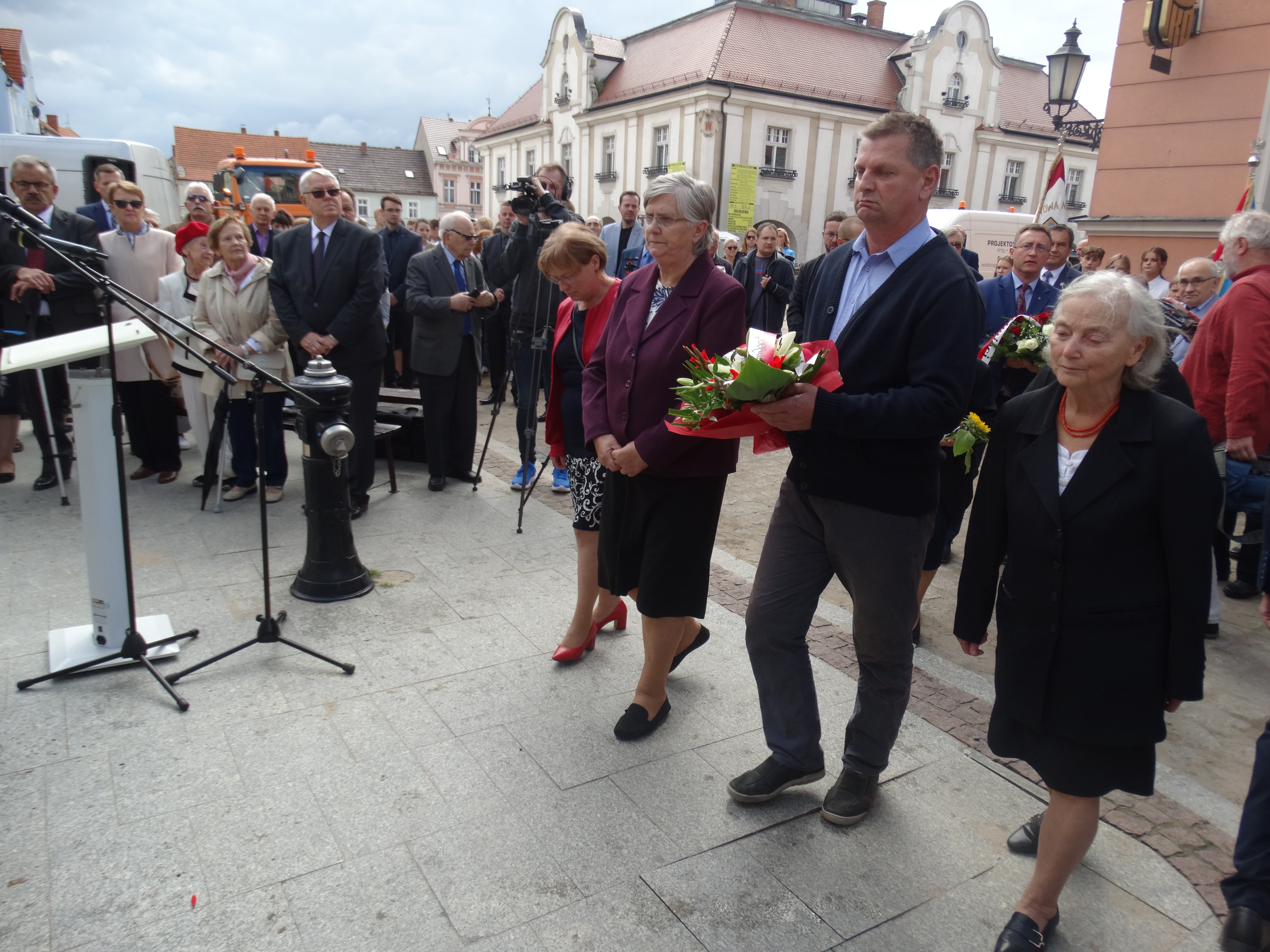 Odsłonięcie pamiątkowej tablicy na murze kościoła pw. św. Marcina