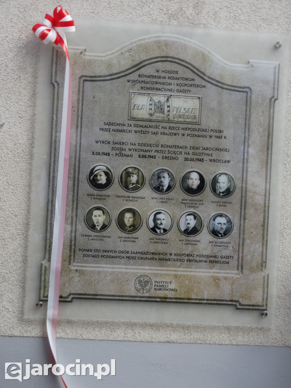 Odsłonięcie pamiątkowej tablicy na murze kościoła pw. św. Marcina