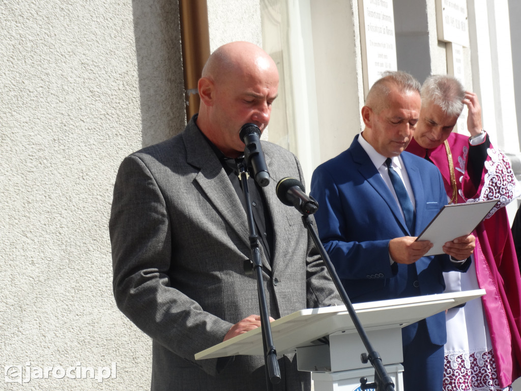 Odsłonięcie pamiątkowej tablicy na murze kościoła pw. św. Marcina