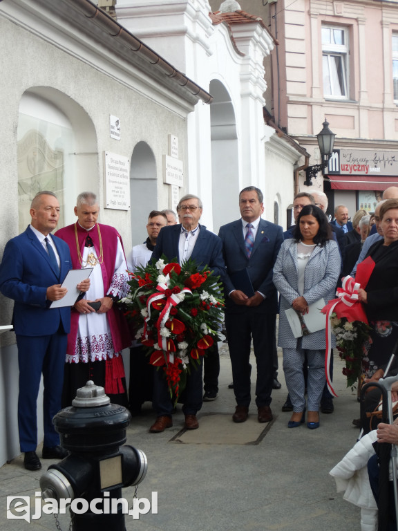 Odsłonięcie pamiątkowej tablicy na murze kościoła pw. św. Marcina