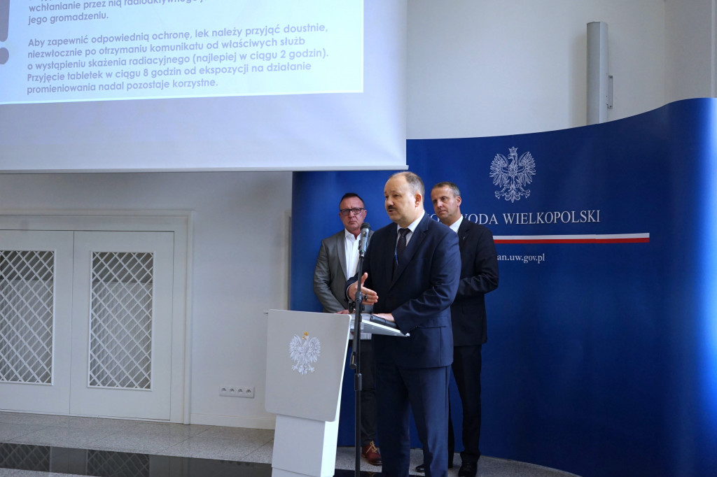 Konferencja wojewody w sprawie dystrybucji jodku potasu