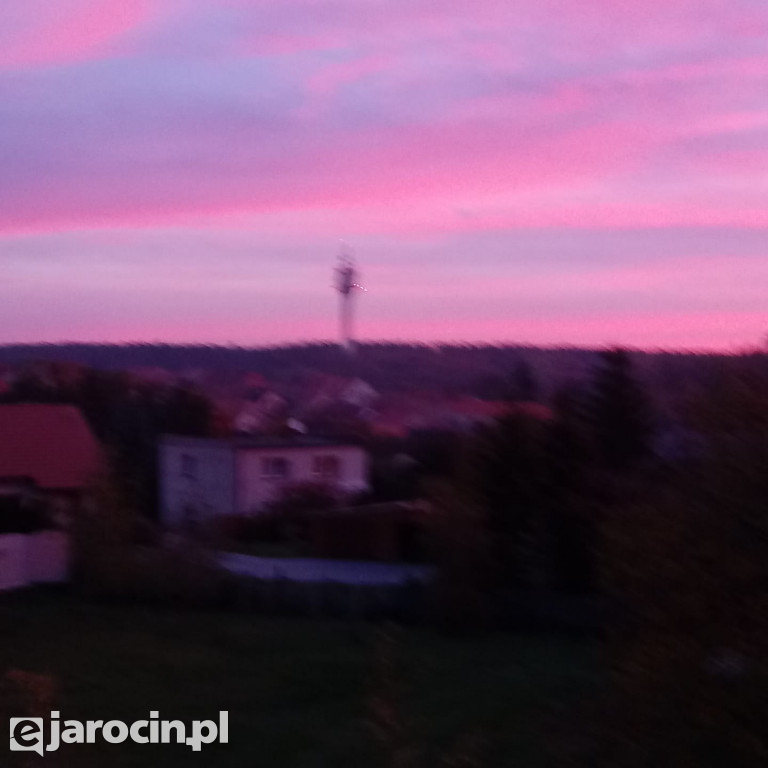 Ogniste niebo nad Jarocinem