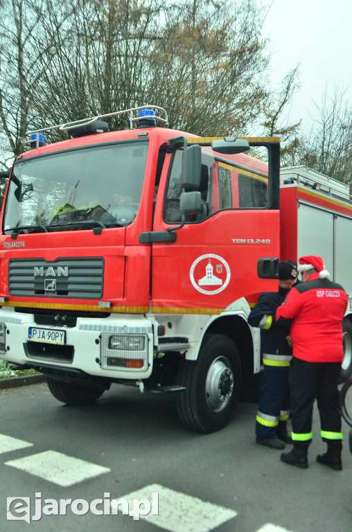 Charytatywne Mikołajki dla Macieja