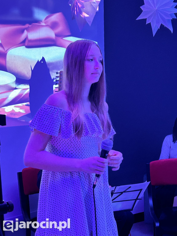 Koncert kolęd i piosenek świątecznych w Kamienicy Kultury