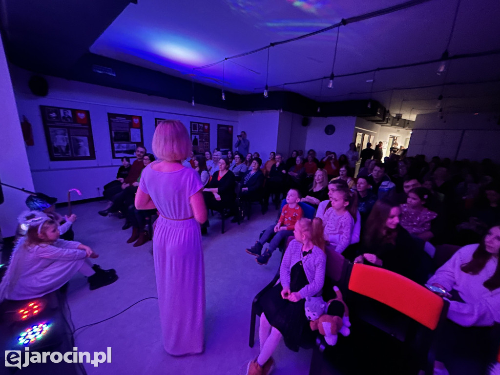 Koncert kolęd i piosenek świątecznych w Kamienicy Kultury