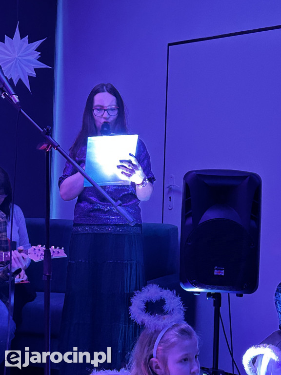 Koncert kolęd i piosenek świątecznych w Kamienicy Kultury