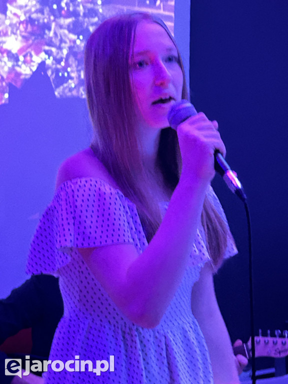 Koncert kolęd i piosenek świątecznych w Kamienicy Kultury