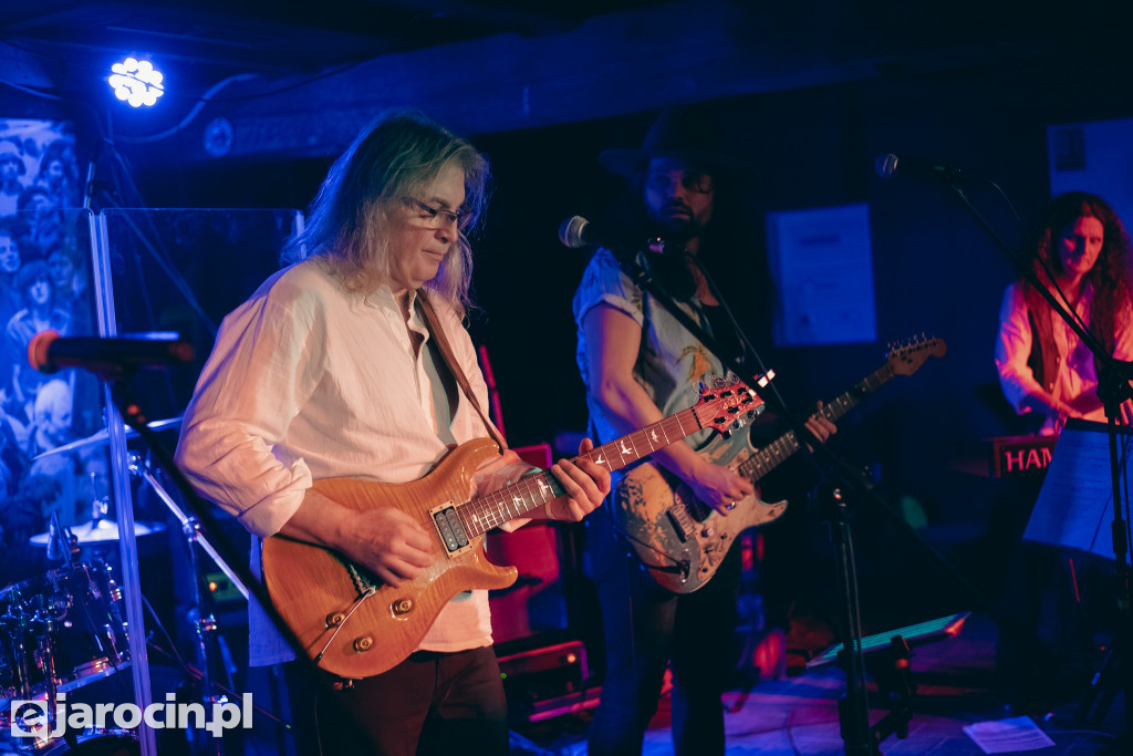 Skrzyżowanie gitar w Spichlerzu Polskiego Rocka
