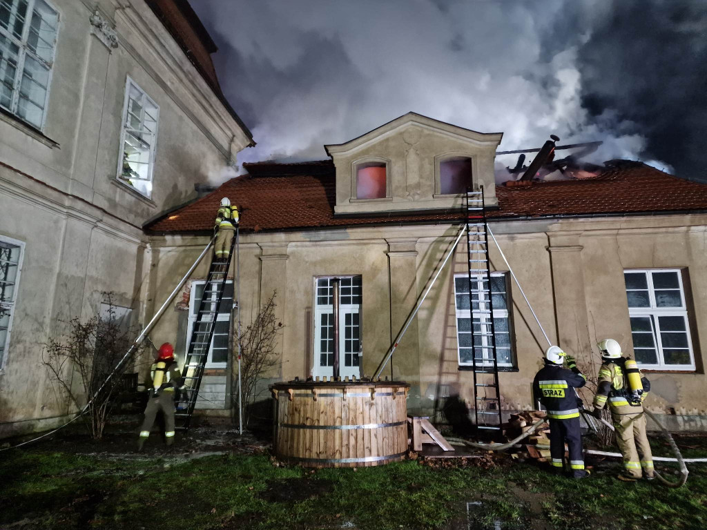 Pożar pałacu w Pępowie