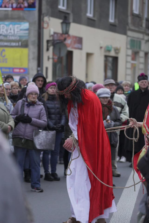 Droga krzyżowa i Misterium Męki Pańskiej na ulicach miasta