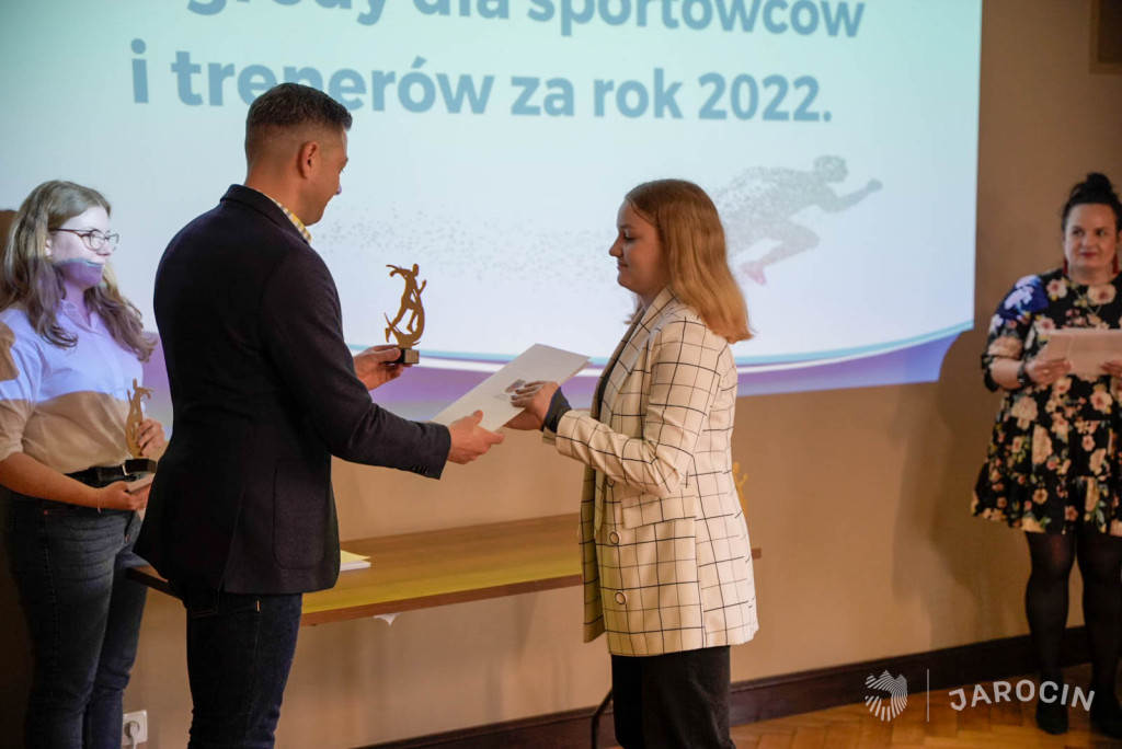 Najlepsi sportowcy gminy Jarocin i ich trenerzy nagrodzeni