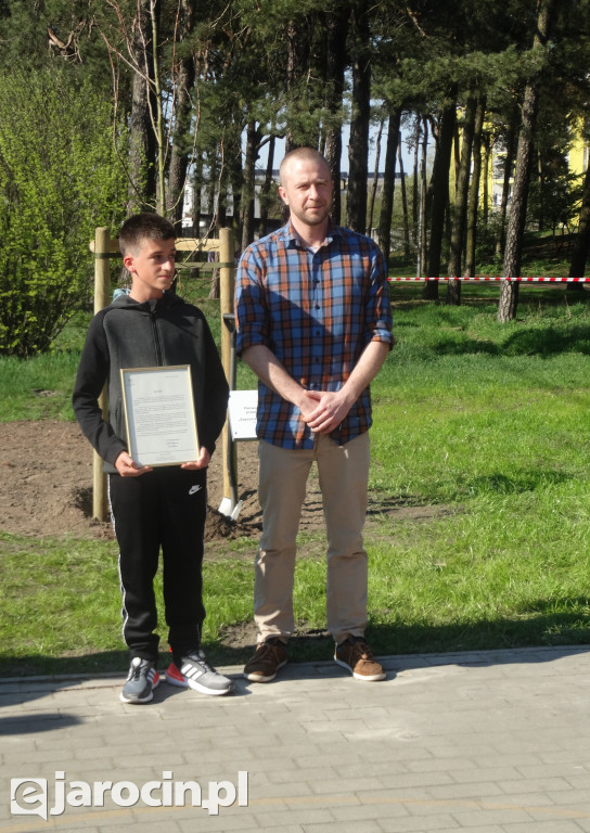 Pierwsze ze 10.000 drzew w Jarocinie zasadzone