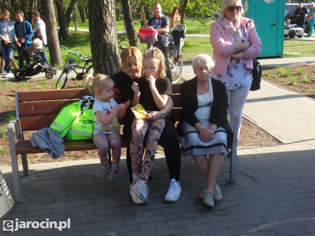 Pierwsze ze 10.000 drzew w Jarocinie zasadzone